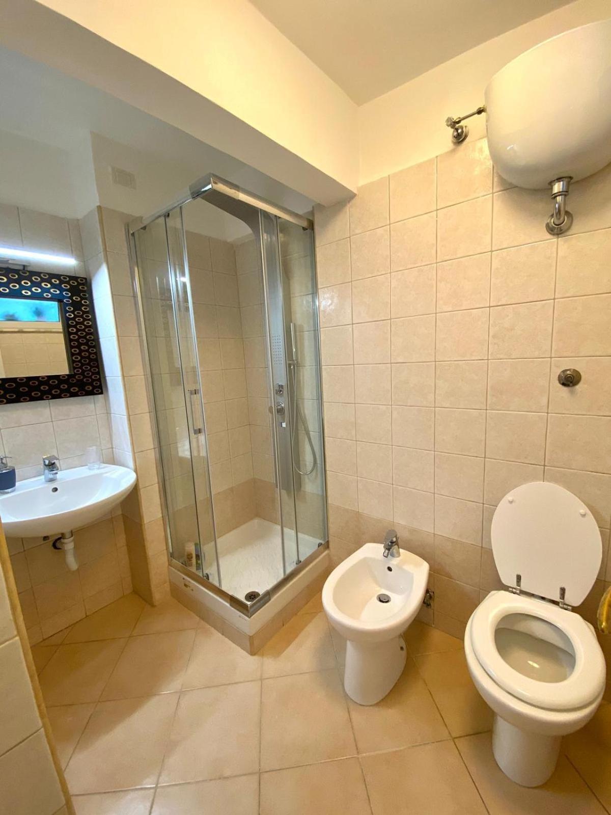 Al Teatro Bed & Breakfast Reggio di Calabria Exterior photo